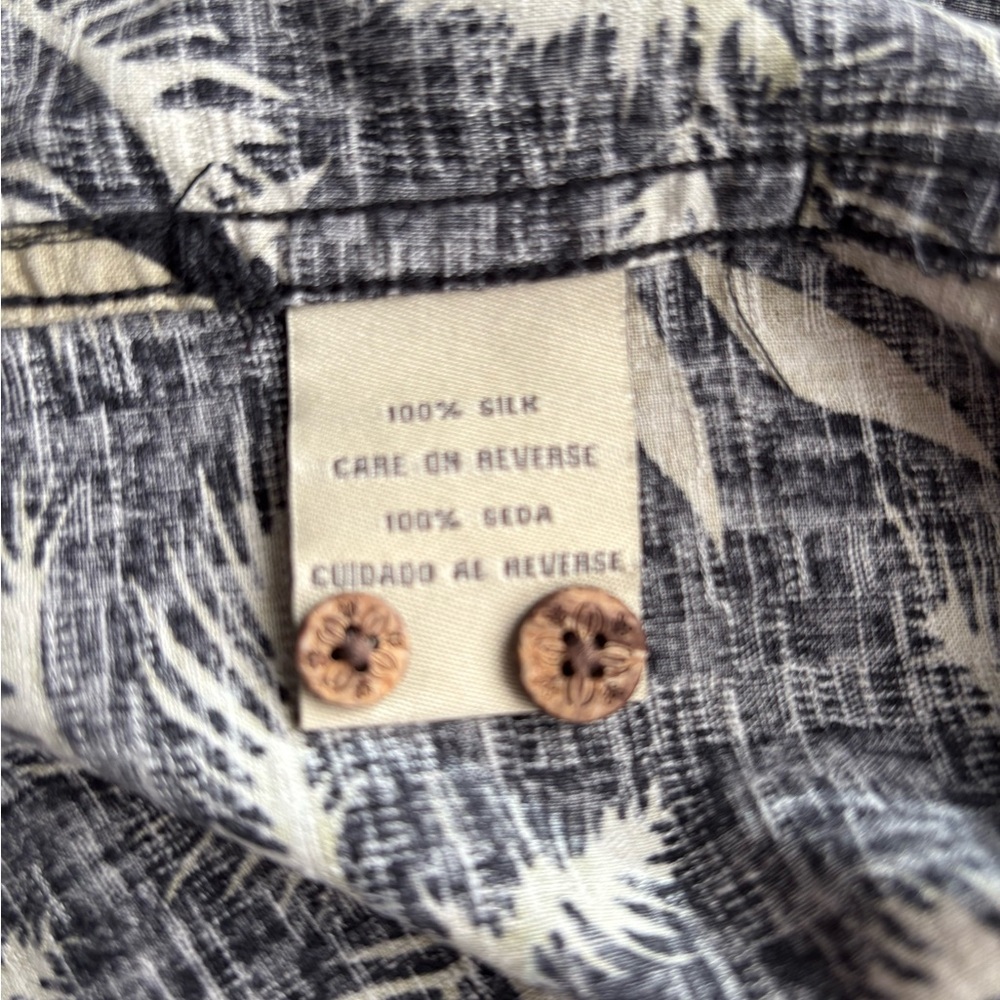 Solitude Mens Button Up 100% Washable Silk Floral Hawaiian Cruise Shirt Large - Picture 10 of 11